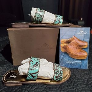 Patricia Nash leather sandals new in box